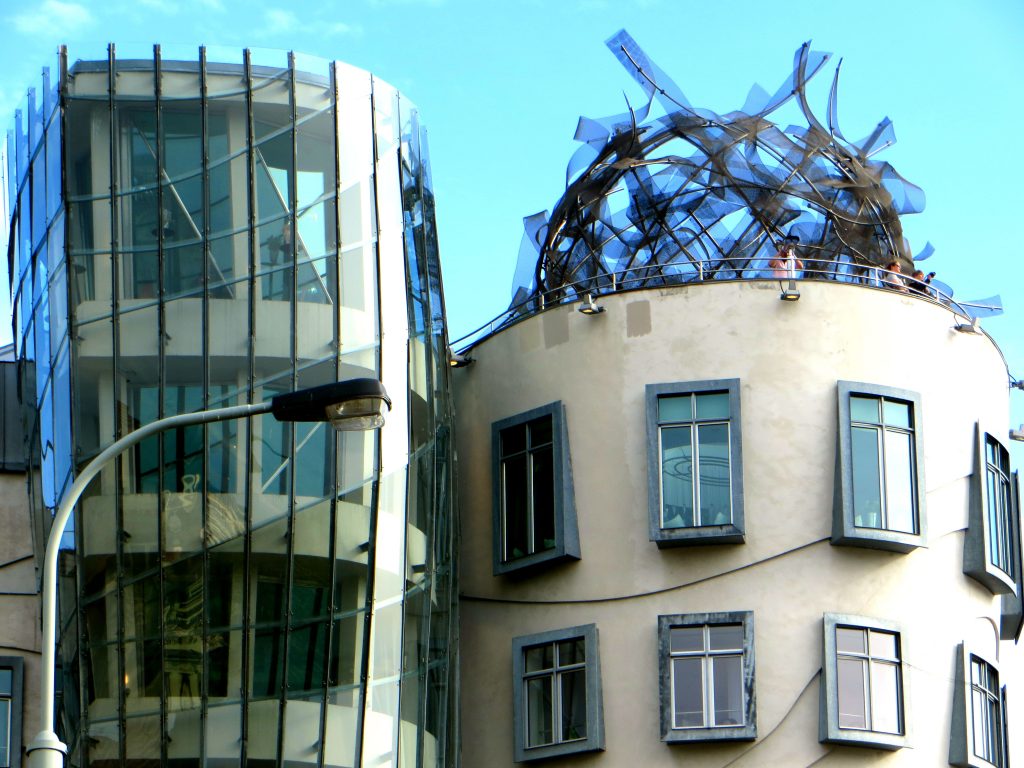 The Dancing House By Frank Gehry And Vlado Milunić - ArchEstudy